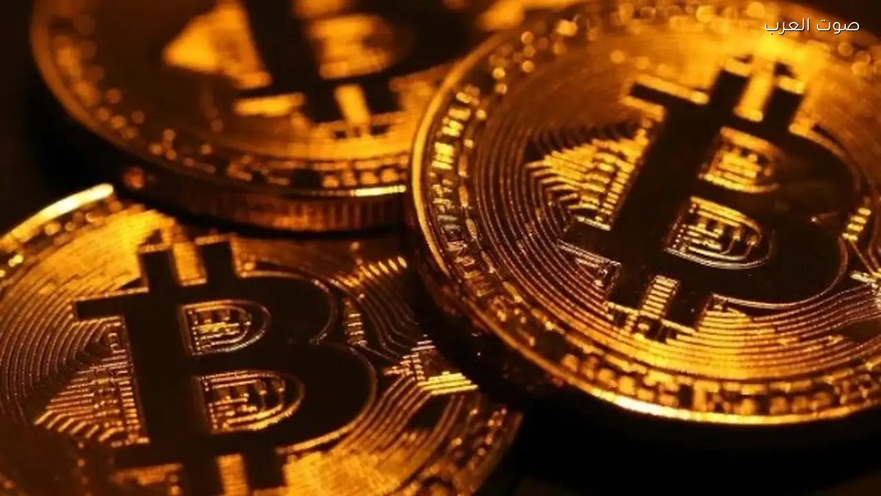 بيتكوين تتراجع بعد مهلة ترامب لإيران وتأثيرها على أسواق العملات الرقمية