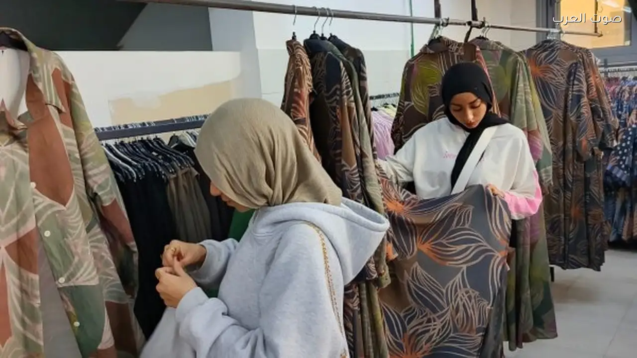 تدشين برنامج تدريب لطلاب تكنولوجيا الملابس في حلوان التكنولوجية