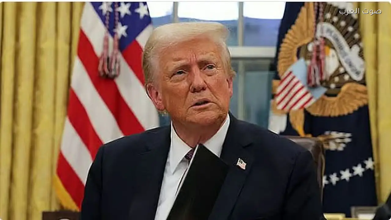 ترامب: توقعات بتراجع أسعار النفط والغاز وفرض رسوم على الصين إذا دعمت إيران