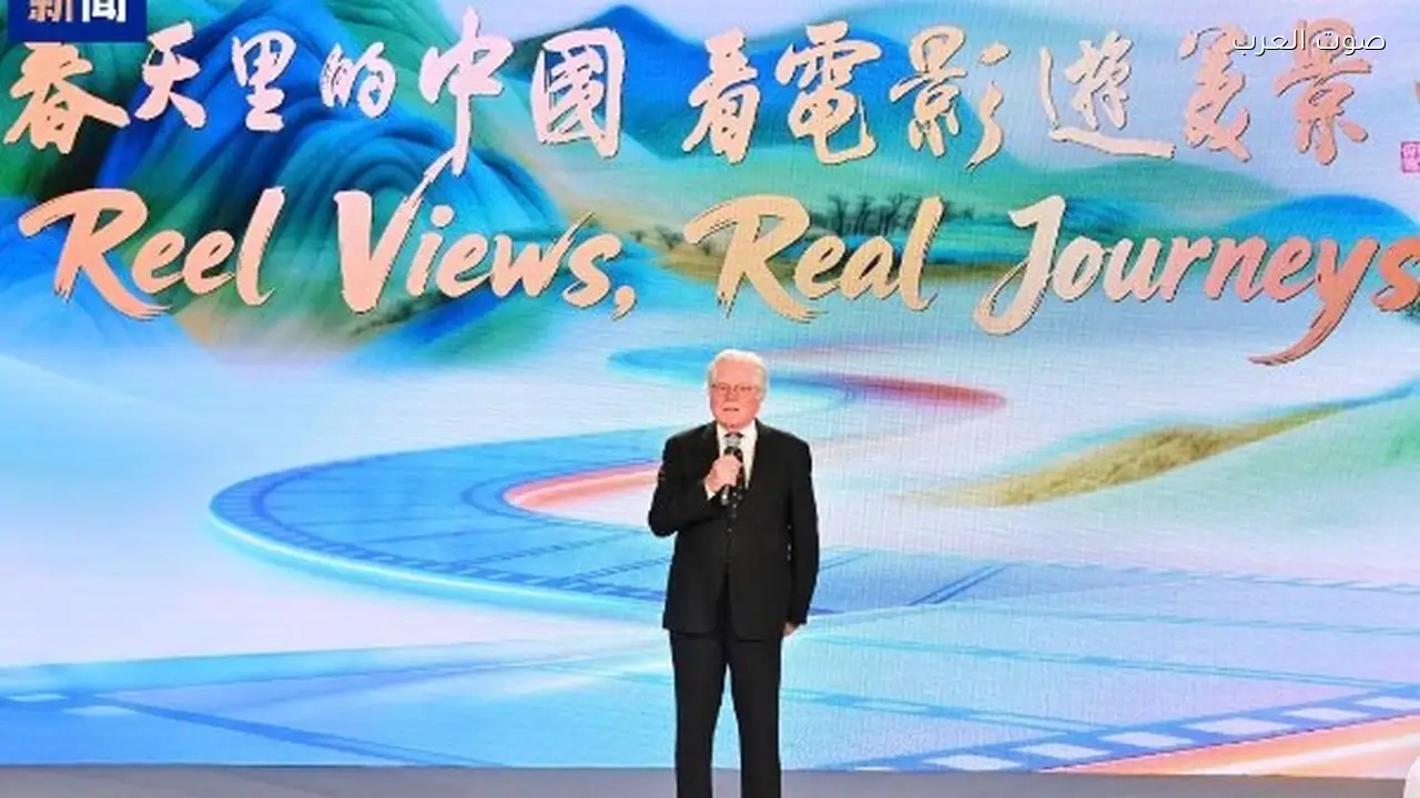 تكريم رئيس مهرجان القاهرة السينمائي في الصين