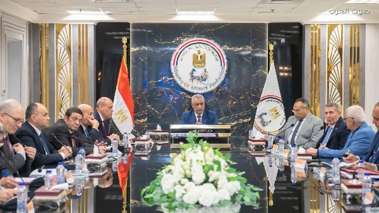 جمبلاط يؤكد على ترشيد استهلاك الكهرباء في الإنتاج الحربي