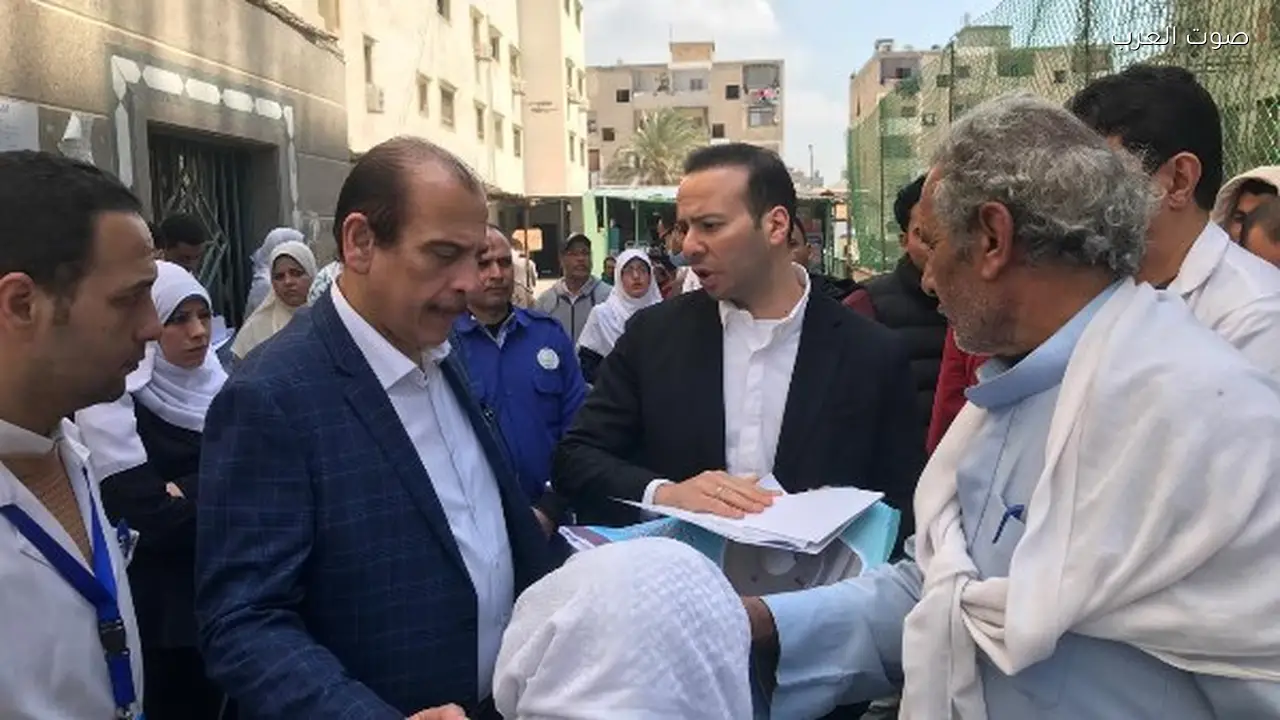 جولة تفقدية للمنشآت الطبية في البحيرة مع صرف مكافآت للمتميزين