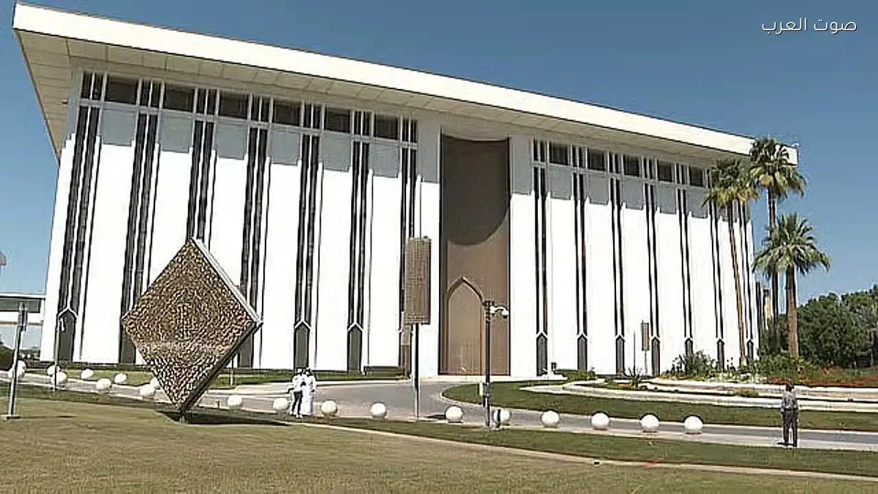 حصة المدفوعات الإلكترونية تصل إلى 85% من إجمالي الدفع للأفراد في 2025