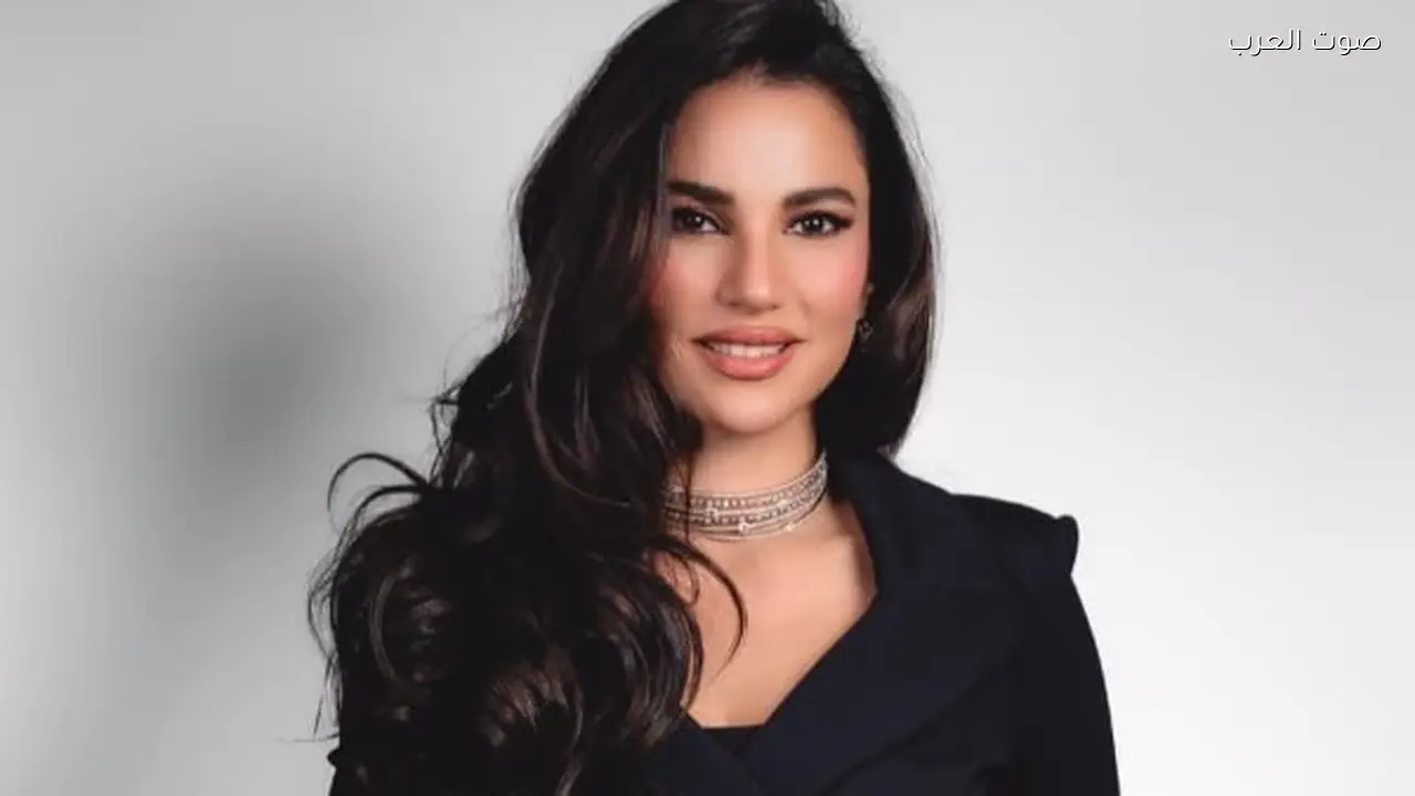 درة تعبر عن تضامنها مع لبنان في محنته