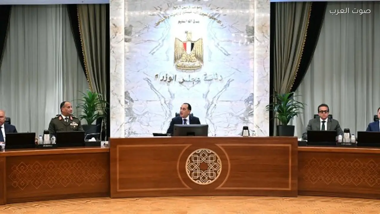 رئيس الوزراء يعلن عن مشروع استثماري كبير السبت المقبل