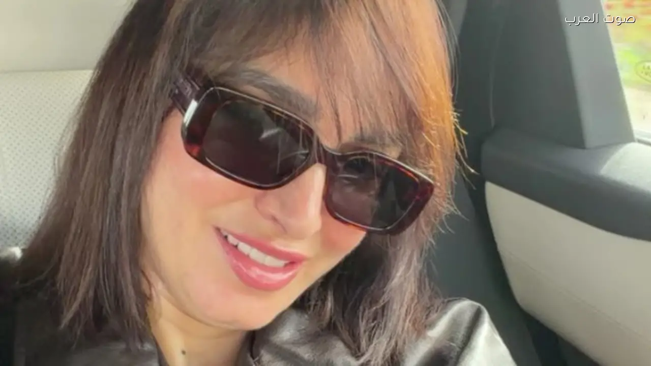 روجينا تتألق بشعر قصير في أحدث إطلالة لها