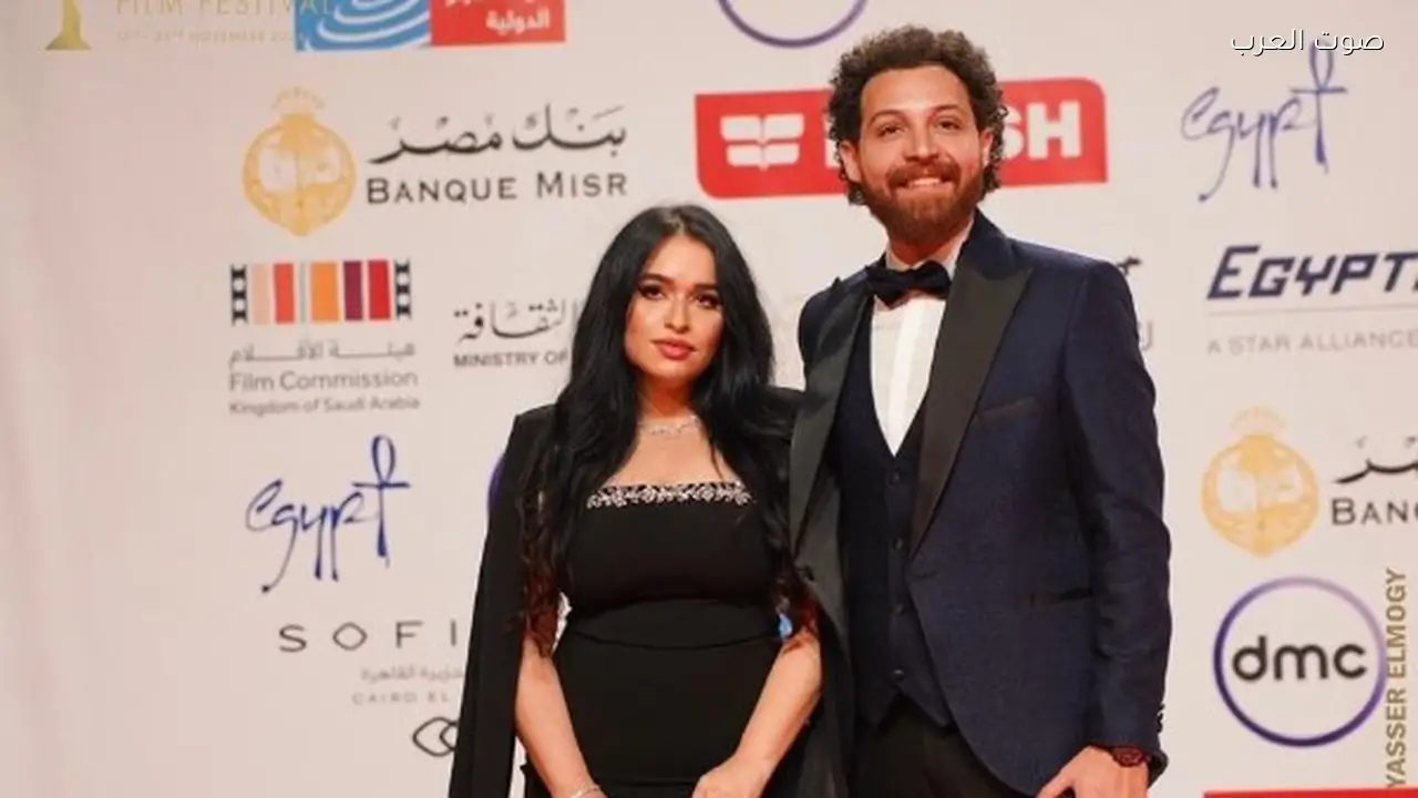 زوجة محمود حجازي تتهمه بتبديد ممتلكاتها وتحرر محضرا جديدا