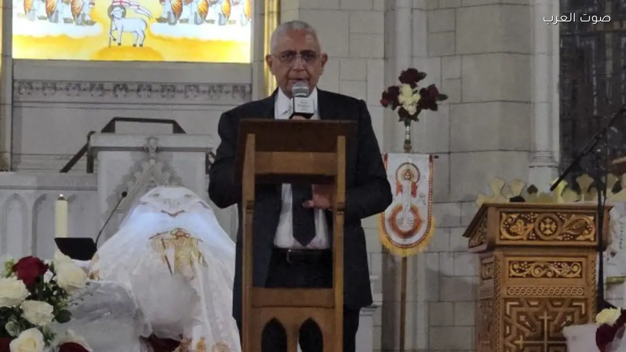 سفير مصر في باريس يهنئ أقباط فرنسا بعيد القيامة المجيد