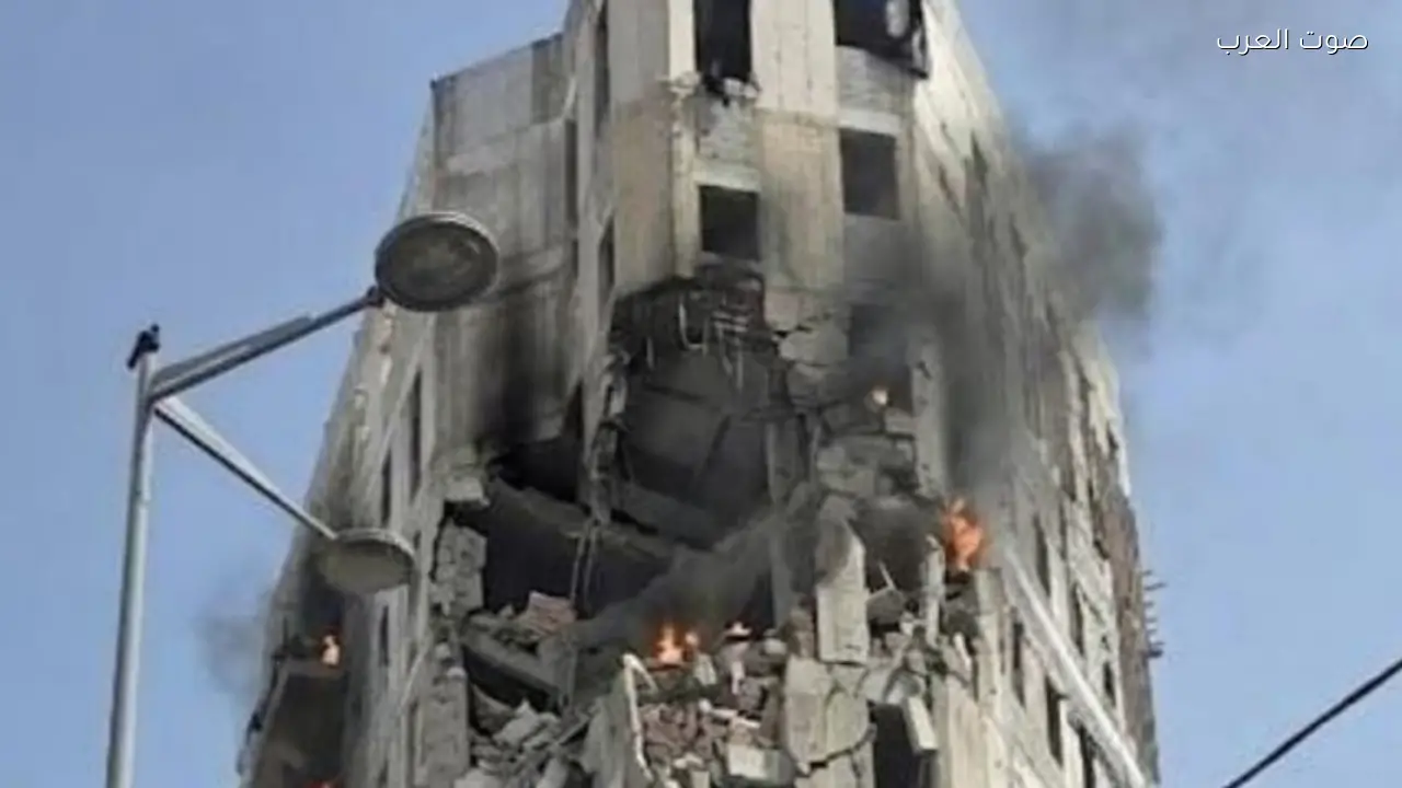 سقوط شظايا صاروخ إيراني في 7 مواقع داخل إسرائيل