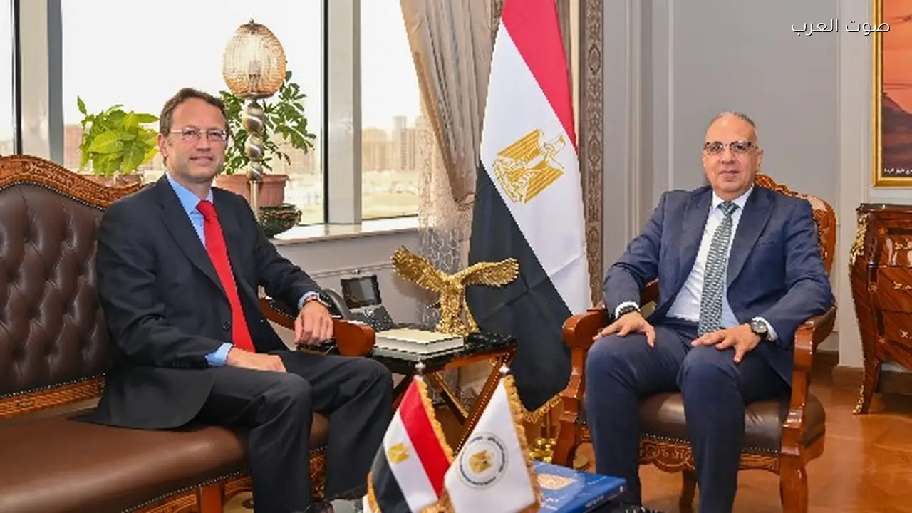 سويلم يلتقي سفير إسبانيا لبحث التعاون في إدارة المياه