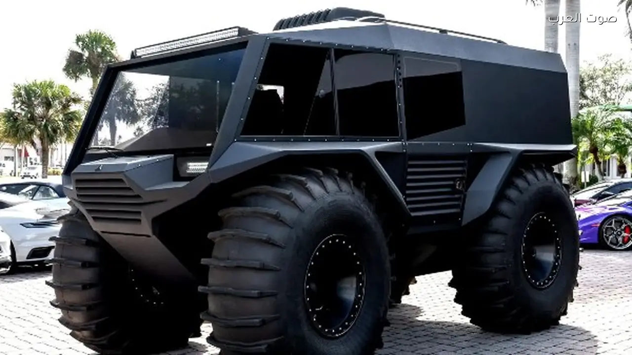 سيارة أطلس الأوكرانية تتحدى الصخور والأنهار