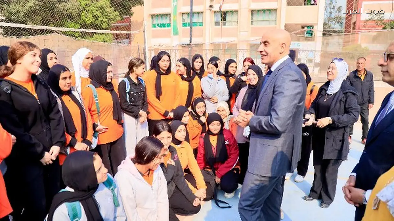 صور توثق جولة وزير التعليم في مدارس الشرقية اليوم