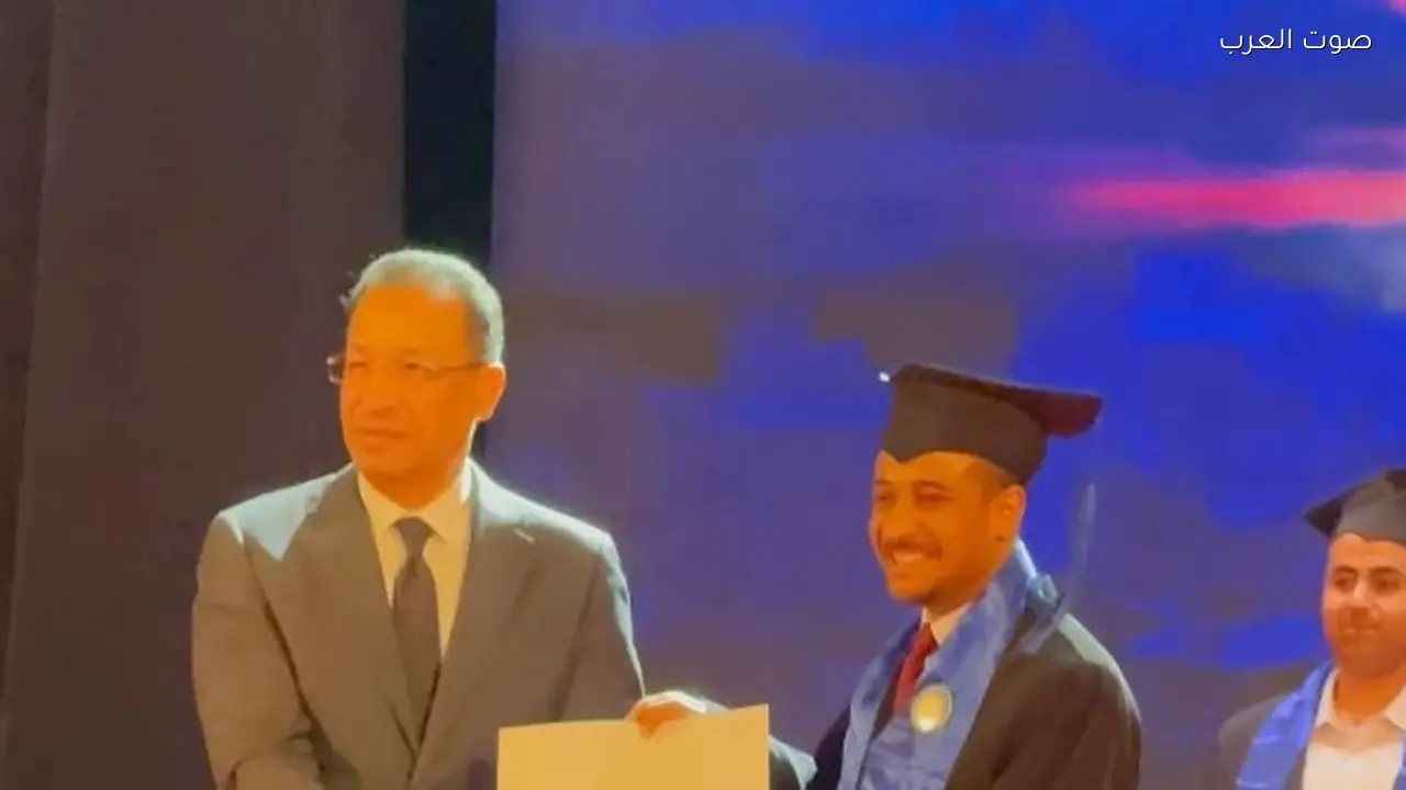طالب من جامعة العاصمة يحصل على المركز الثالث في مبادرة بناة مصر الرقمية