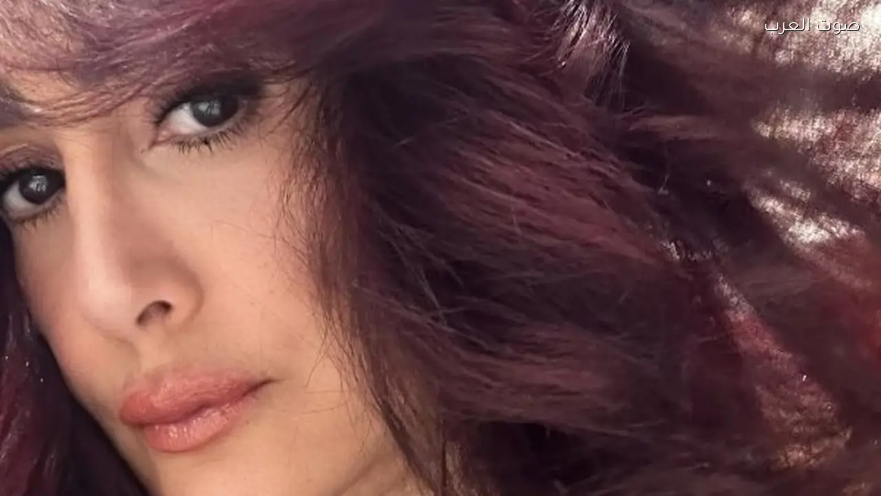 غادة عبد الرازق تتألق بإطلالة جديدة في أحدث ظهور