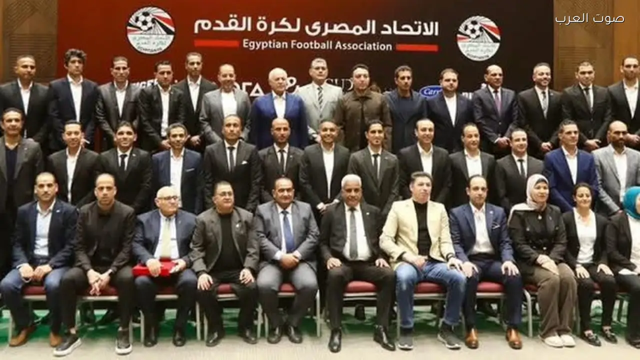 3 حكام يغيبوا عن تسلم الشارة الدولية لهذه الأسباب