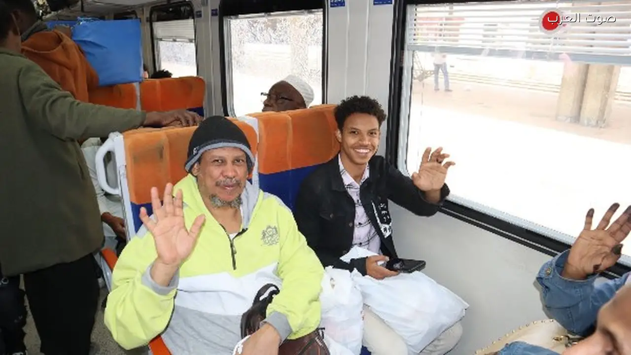 قطار جديد من سكك حديد مصر لنقل السودانيين في مشروع العودة الطوعية