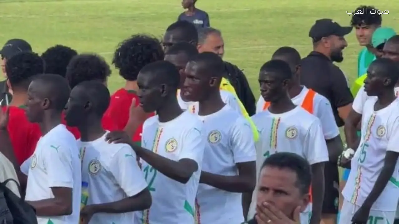لاعبو السنغال يقدمون لفتة إنسانية بعد الفوز على المغرب في كأس إفريقيا للمدارس