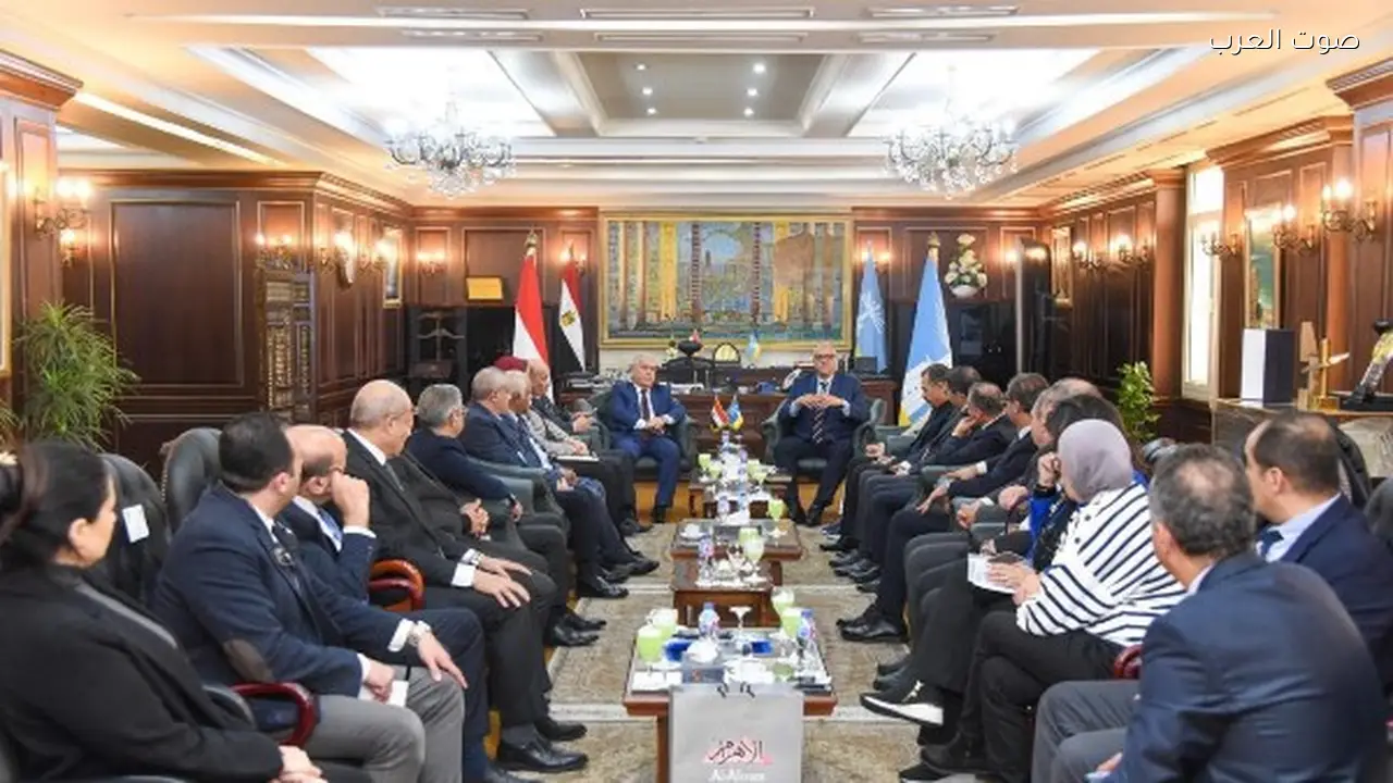 محافظ الإسكندرية يوقع بروتوكول تعاون مع الوطنية للصحافة لدعم الهوية البصرية