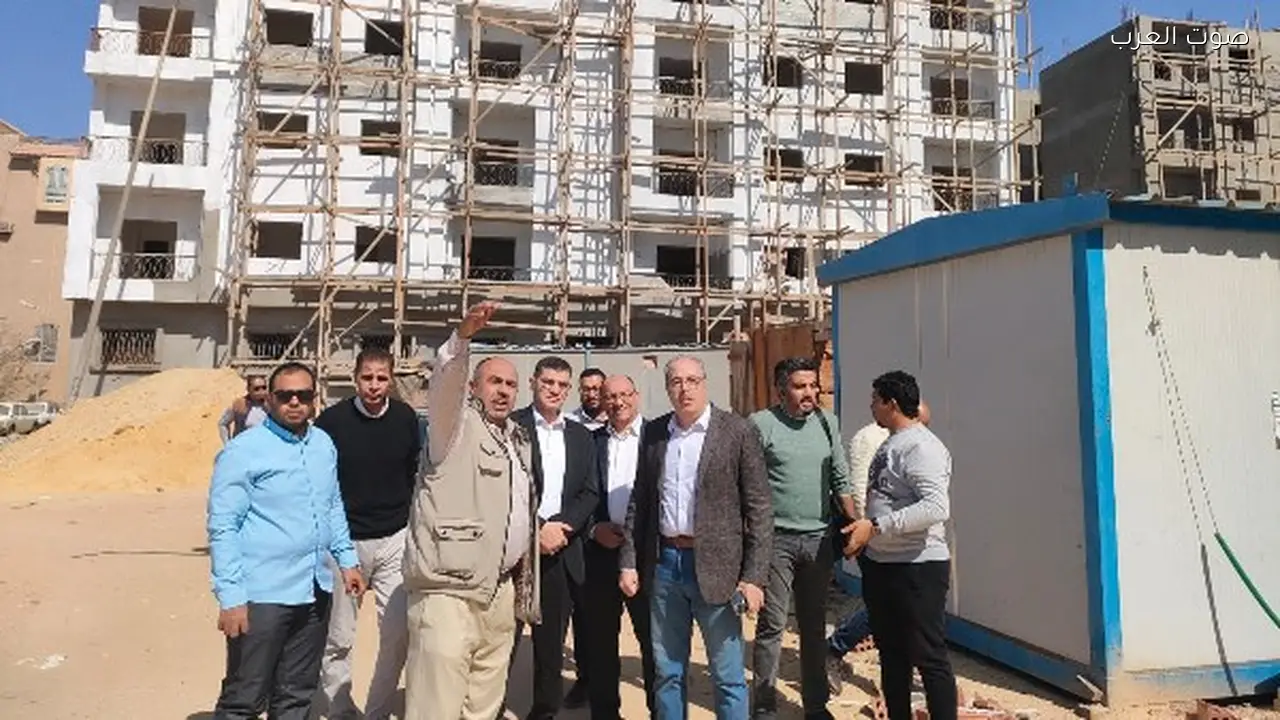 مسؤولو الإسكان يتفقدون مشروع نزهة التجمع الثالث في القاهرة الجديدة