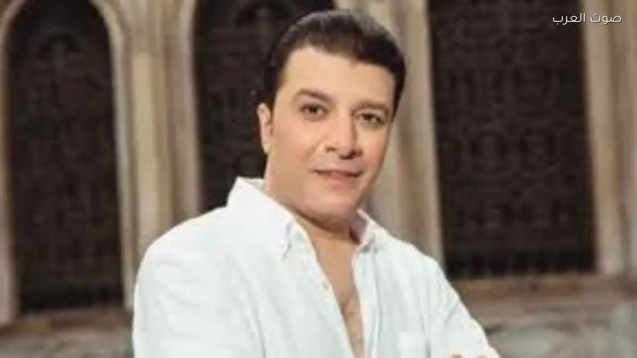 مصطفى كامل يدعو لاتخاذ قرارات حول ترشيد المهن الليلية