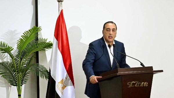 مواعيد غلق المحال تتغير إلى 11 مساء قبل نهاية أبريل