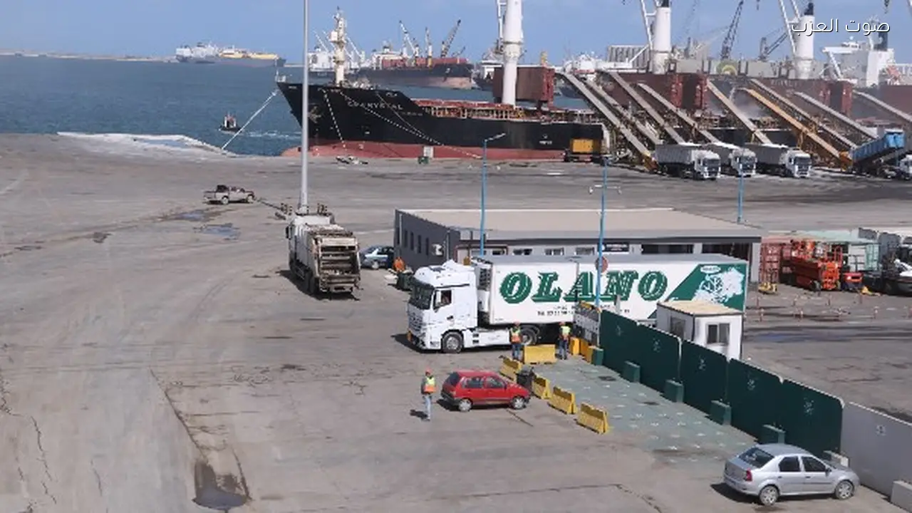 ميناء دمياط يطلق خدمة ترانزيت جديدة للشحنات إلى الخليج