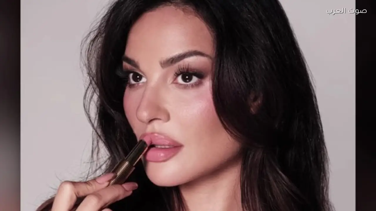 نادين نسيب تتألق بإطلالة صيفية جديدة على انستجرام