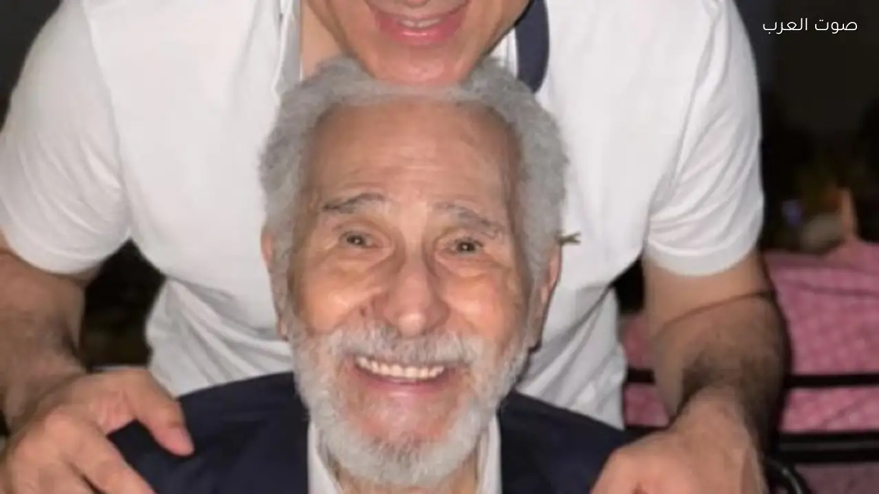 نجل أبو زهرة: المستشفى تمنعنا من زيارة والدنا في لحظاته الأخيرة