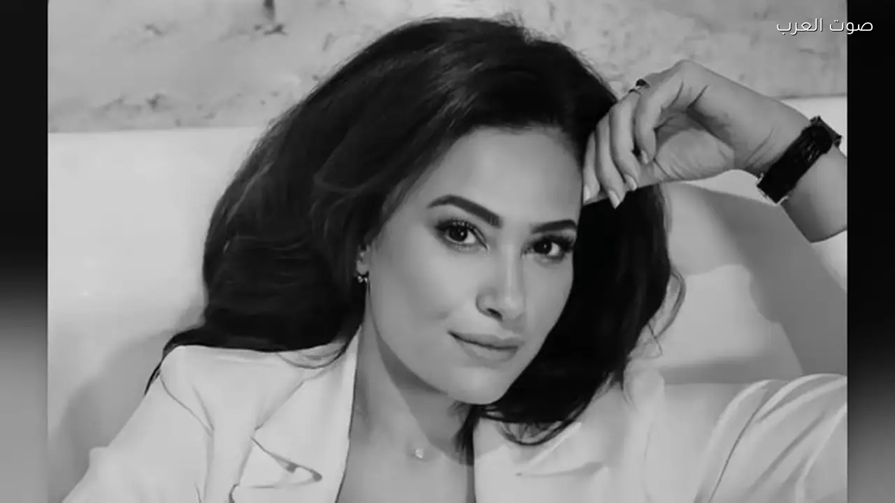 هند صبري تتألق بإطلالة كلاسيكية جديدة