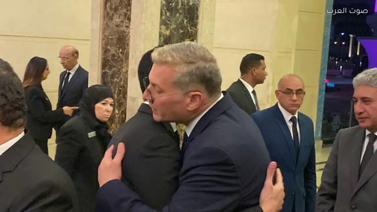 وزراء الدولة يقدمون العزاء في وفاة والدة وزير الصناعة