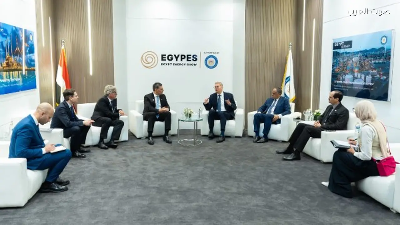 وزير البترول يناقش زيادة استثمارات إنرجين اليونانية في الغاز بالبحر المتوسط