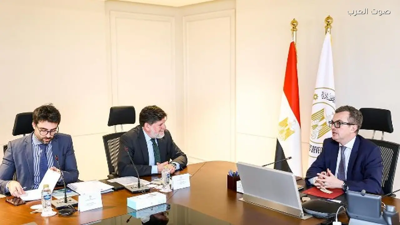 وزير التخطيط يناقش مع OECD دعم القطاع الخاص والإصلاح الاقتصادي