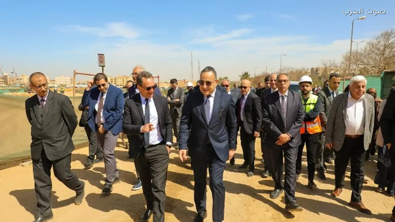 وزير التعليم العالي يزور الحرم الجديد للجامعة الأهلية الفرنسية بالشروق