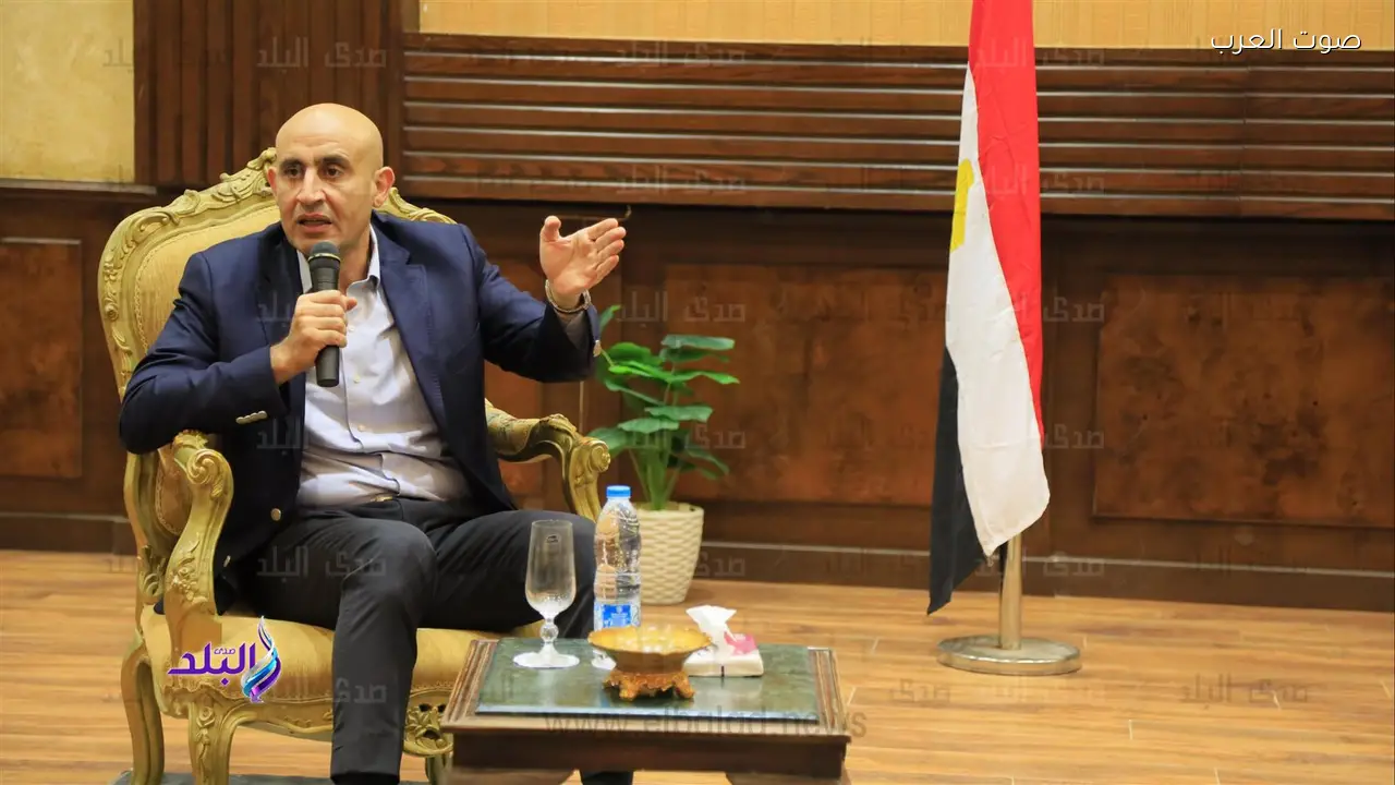 وزير التعليم يؤكد أهمية تمكين الطلاب من استخدام الذكاء الاصطناعي