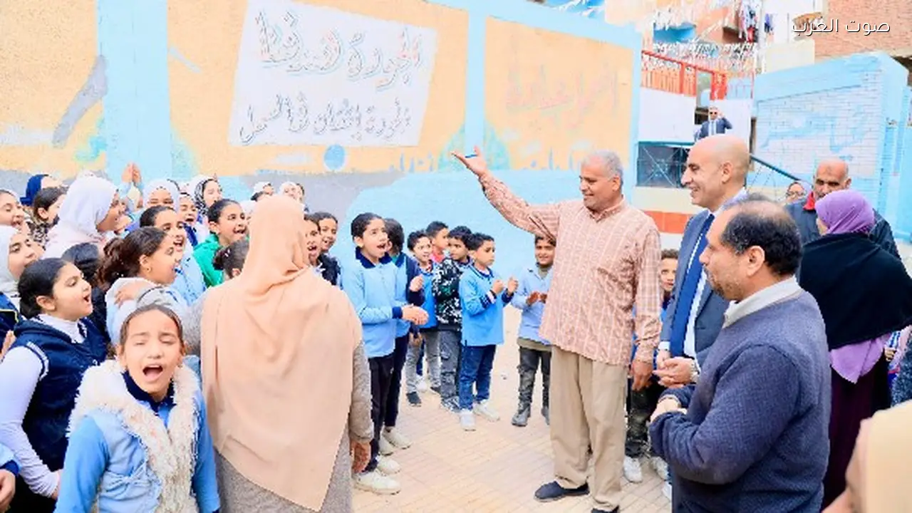 وزير التعليم يقوم بجولة مفاجئة في مدارس الشرقية لمتابعة الدراسة