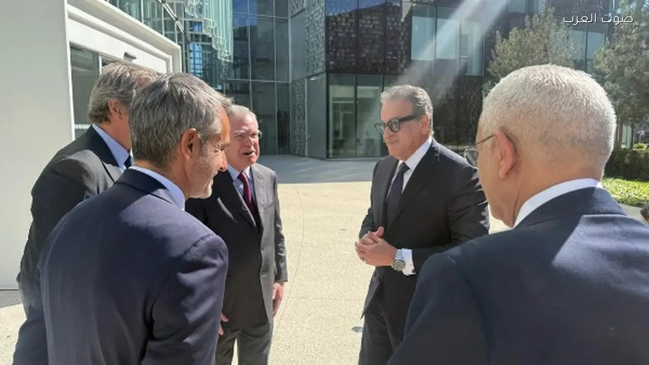 وزير الصحة يناقش توطين صناعة أدوية الأورام والعلاجات الجديدة