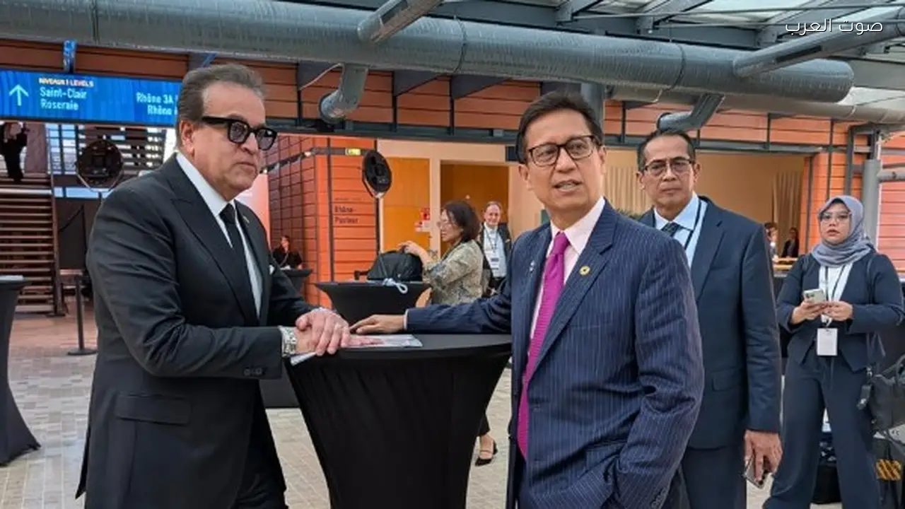 وزير الصحة يناقش مع نظيره الإندونيسي تعزيز التعاون في الترصد الوبائي