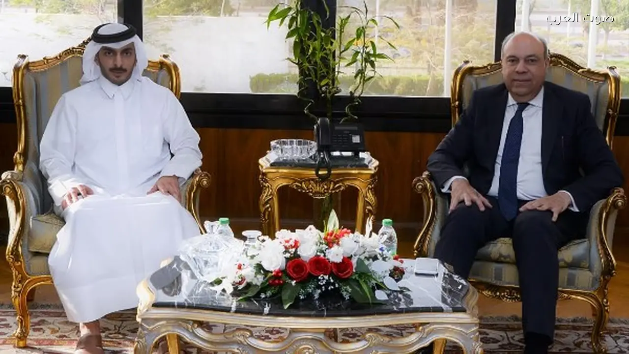 وزير الطيران يناقش إنشاء مصنع لوقود الطائرات المستدام مع مجموعة فهد آل ثان