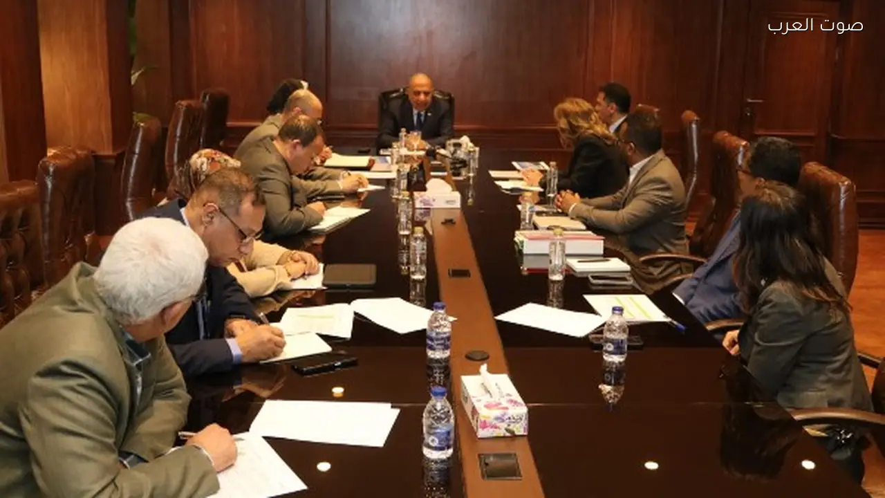 وزير الكهرباء يستعرض تقدم الأعمال قبل افتتاح مركز التحكم في الطاقة