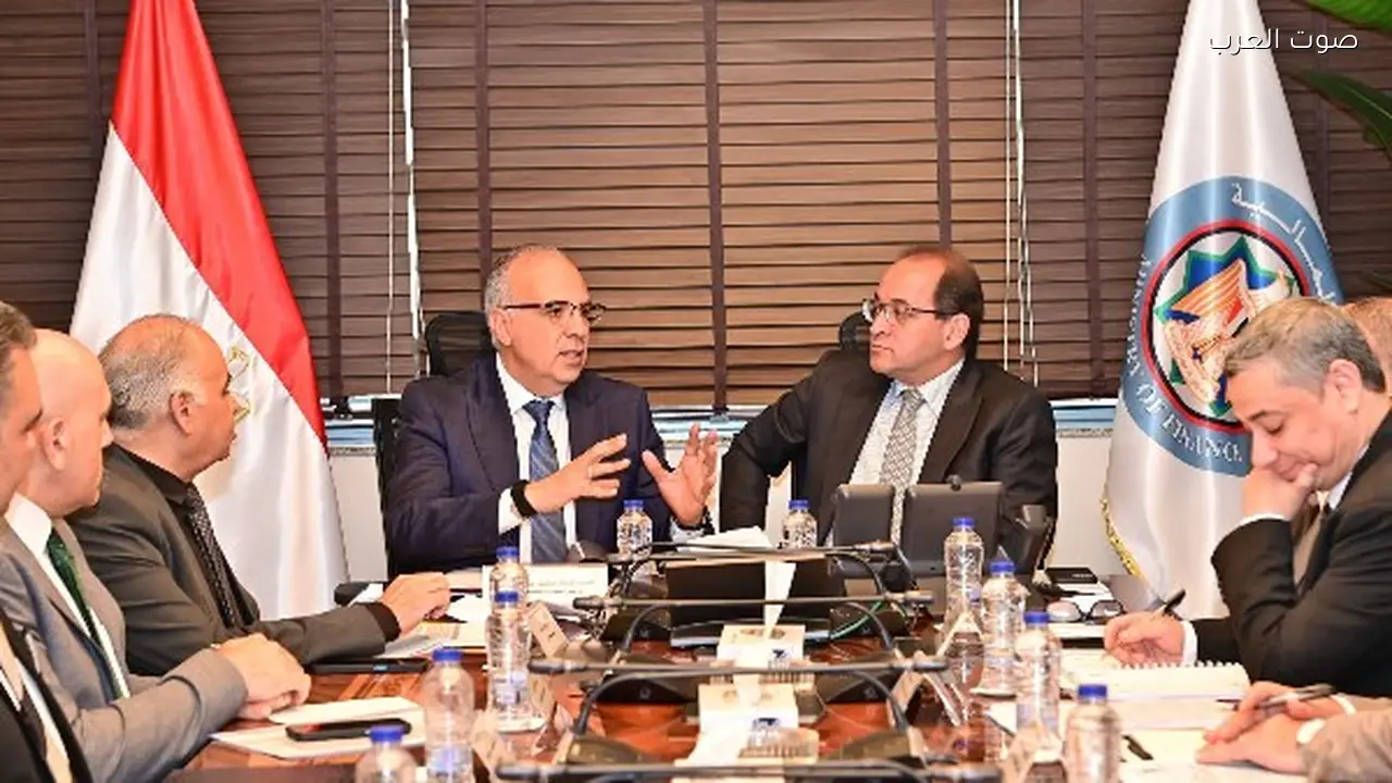وزيرا المالية والري يناقشان تمويل مشروعات الري الحديث