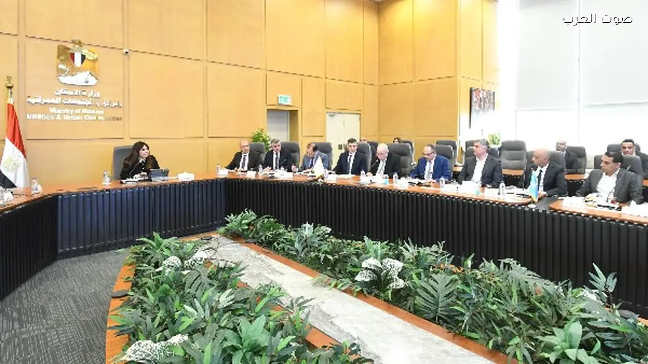 وزيرة الإسكان تؤكد دعم الوزارة لقطاع التشييد والمقاولات