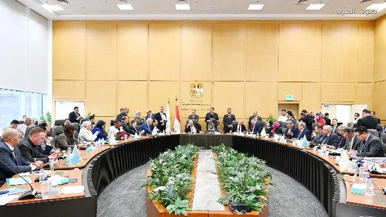 وزيرة الإسكان تناقش مطالب المواطنين مع النواب