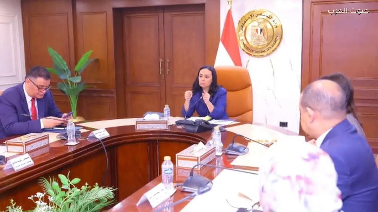 وزيرة التضامن تطلق خطة لتوسيع منظومة الأسر البديلة تنفيذًا لتوجيهات السيسي