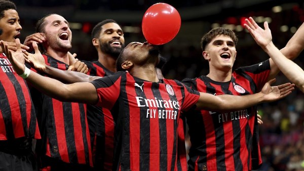يوفنتوس وميلان ينهيان المباراة بالتعادل السلبي في الدوري الإيطالي