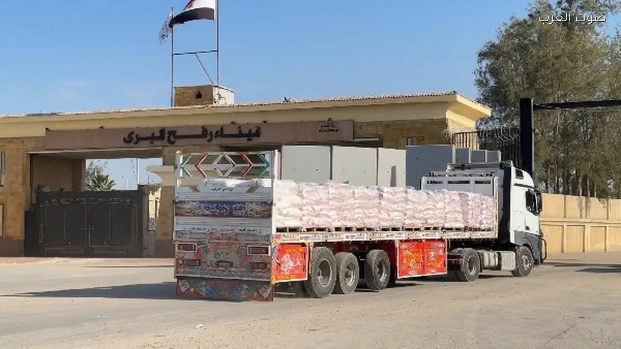 الهلال الأحمر يطلق حملة زاد العزة 188 لمساعدة الفلسطينيين بـ 3 آلاف طن من المساعدات
