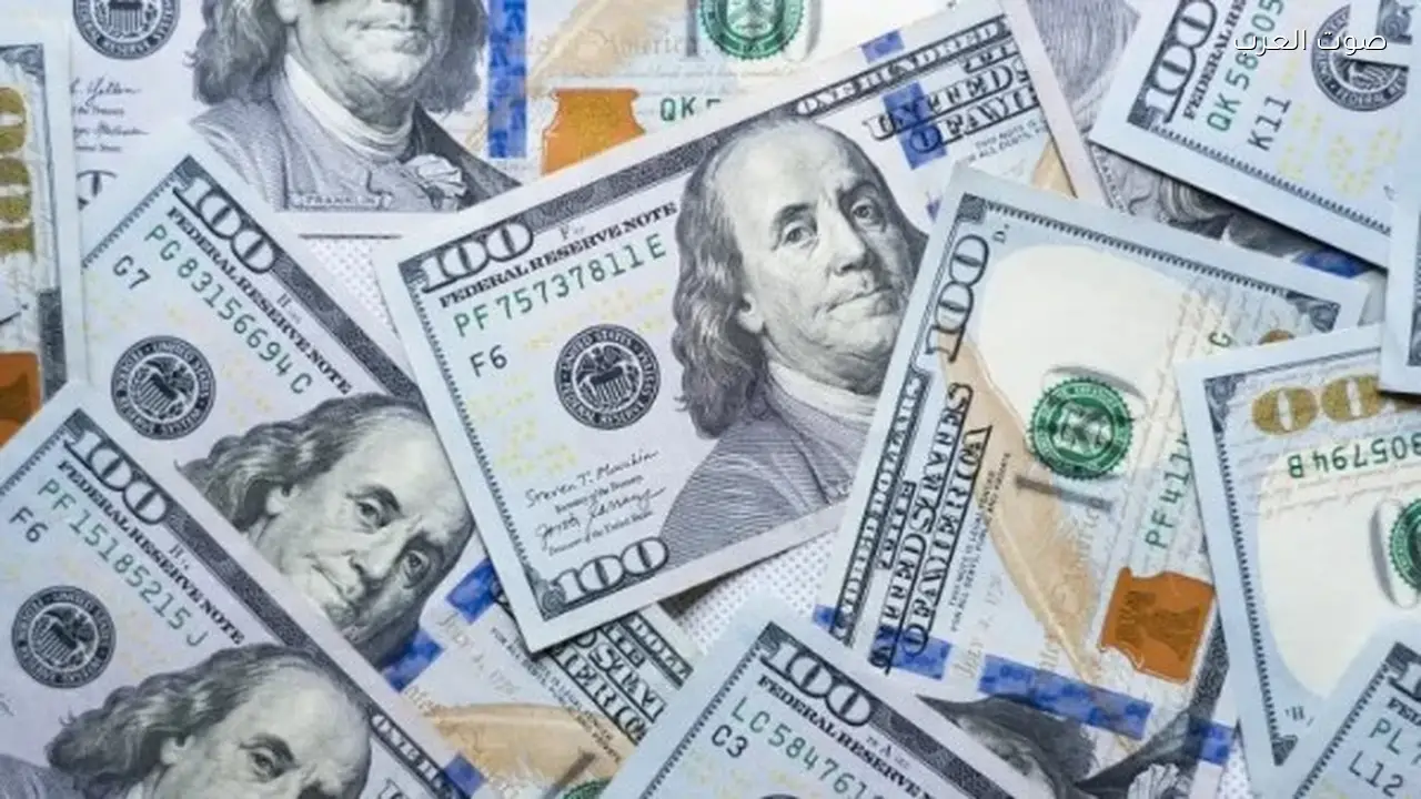 سعر الدولار مقابل الجنيه يتراجع اليوم الإثنين 4 مايو