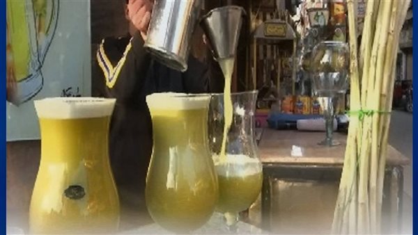 نقيب الفلاحين يحذر من إضافة ثاني أكسيد التيتانيوم لعصير القصب: مادة محظورة في مصر وتغير اللون الطبيعي