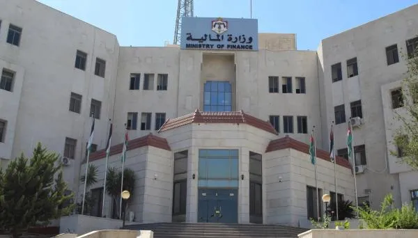 3.3 مليار دينار الإيرادات المحلية في الثلث الأول من العام