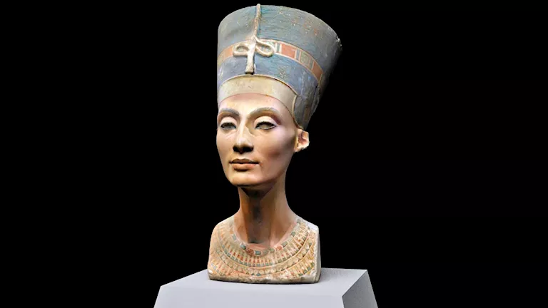 5 معلومات عن نفرتاري أشهر ملكات مصر القديمة