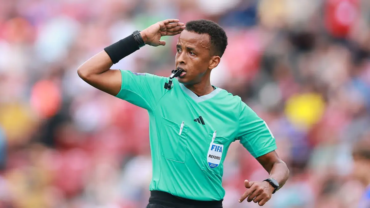 Coupe du monde 2026 : Les distinctions continuent pour l’arbitre Omar Artan, une nouvelle récompense de la FIFA !